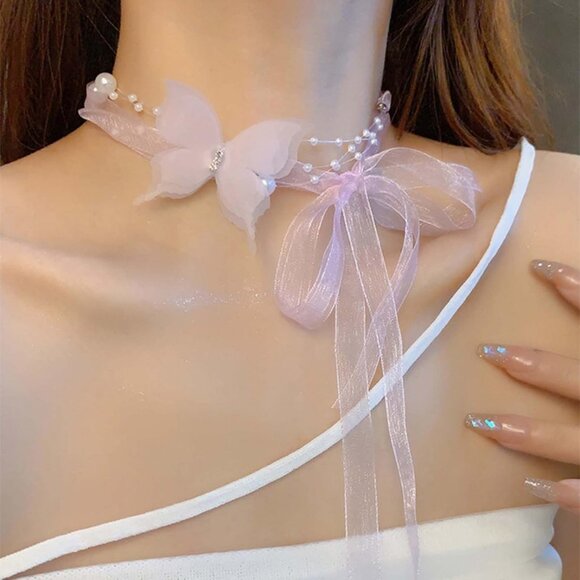 Dainty Boho Lace Choker with Butterfly and Pearl - Adjustable Length Necklace - Picture 6 of 7